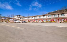 Motel 6 Revelstoke, Bc